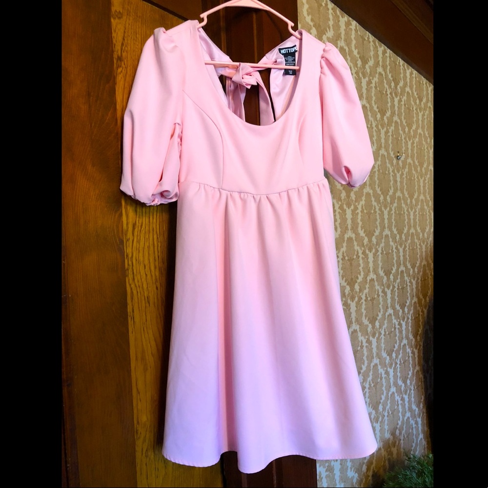 Hot Topic pink pastel puff sleeve kawaii dress